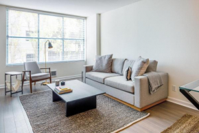 S Beach 1BR w Pool Gym nr San Fran Bay SFO-393